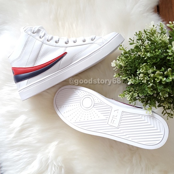 Fila Women's Varallo High-Top Sneaker - Picture 3 of 8